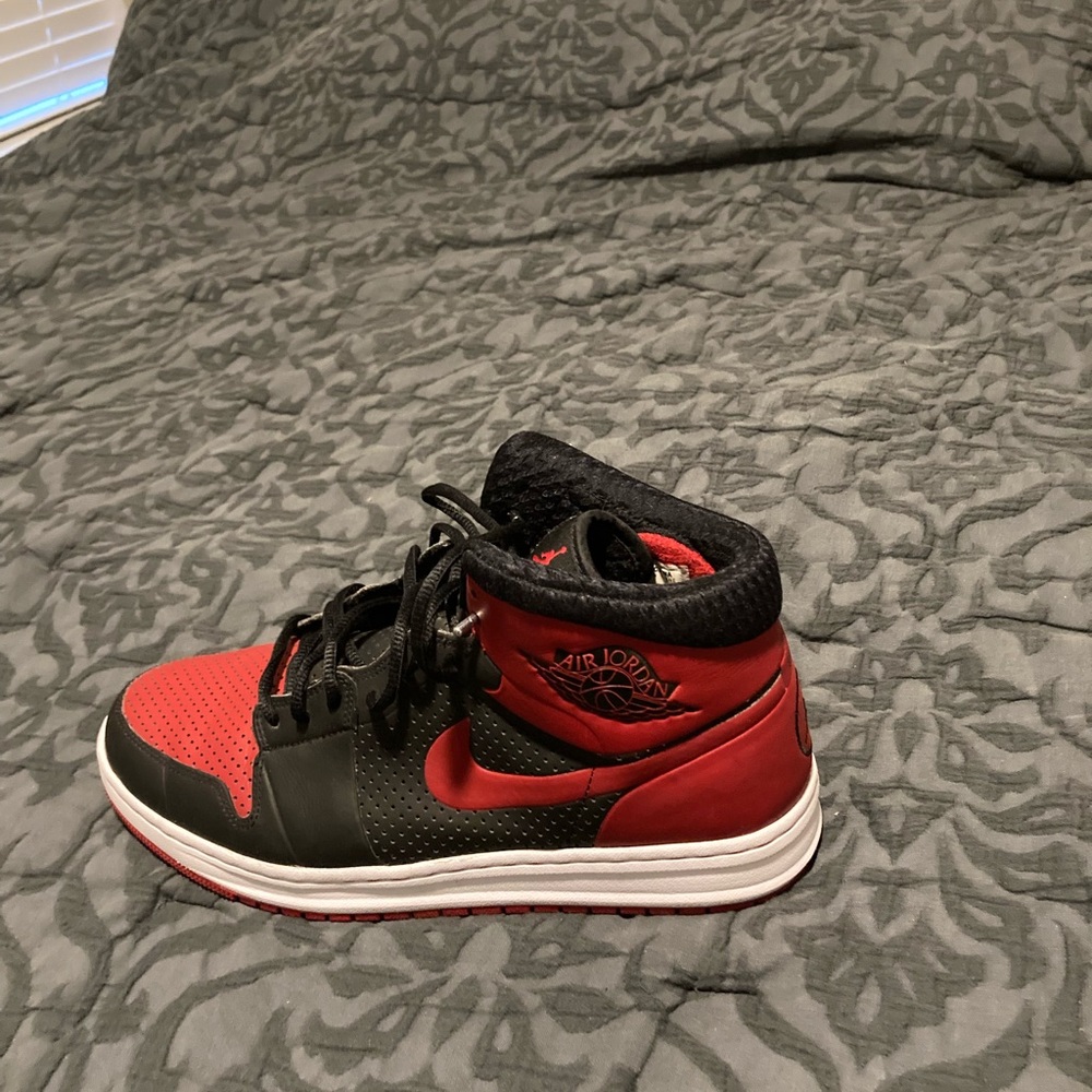 Jordan Alpha 1 - Picture 2 of 7